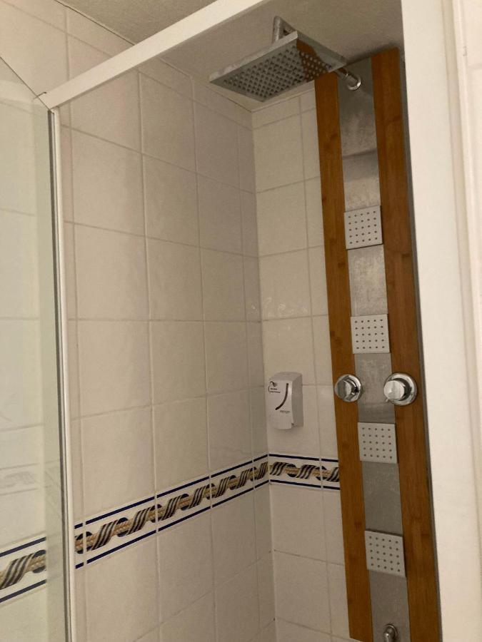 Hotel De La Poste ブイイ・アン・オオワ エクステリア 写真